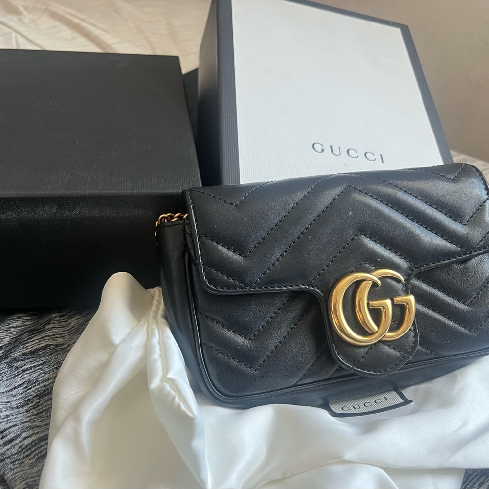 Gucci marmont mini.